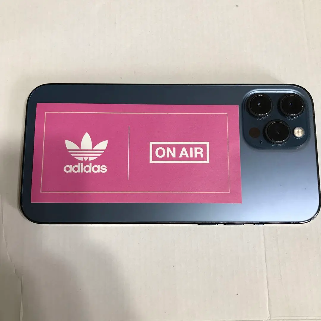 【未使用】山田涼介愛用　KYNE ステッカー adidas スタンスミス 未使用】山田涼介愛用 KYNE ステッカー adidas スタンスミス