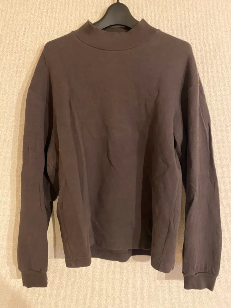 UNIQLO 仿高領長袖T恤 的縮圖