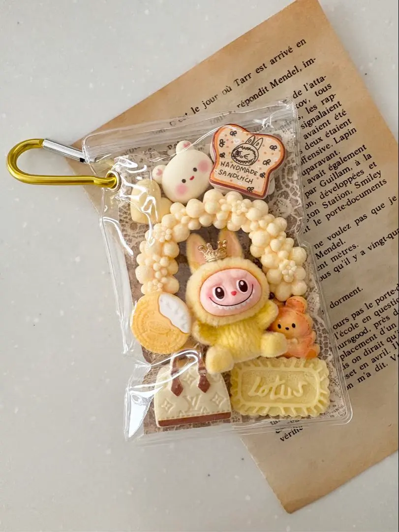 Thumbnail of Gacha-filled pouch, Love Boo