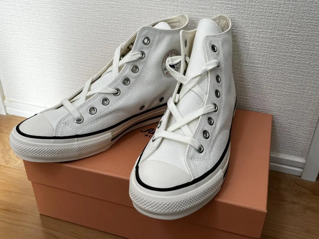 Thumbnail of CONVERSE CHUCK TAYLOR CANVAS HI White