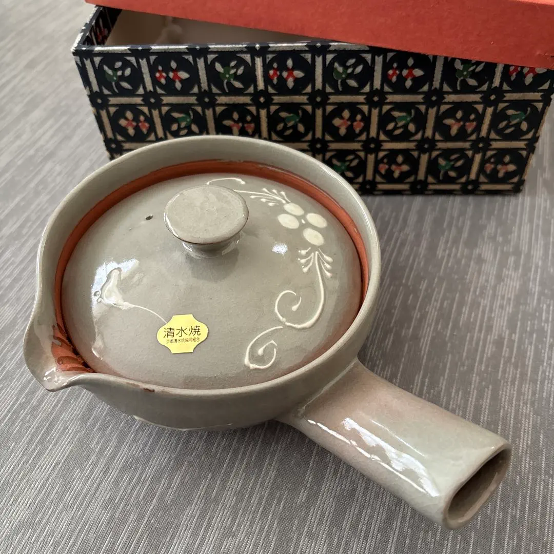 京焼　伝統工芸士「河島浩三」作　大型花瓶（高２７．５㌢、胴３０㌢、重５．８㌕） 京焼 伝統工芸士「河島浩三」作 大型花瓶（高27．5㌢、胴30