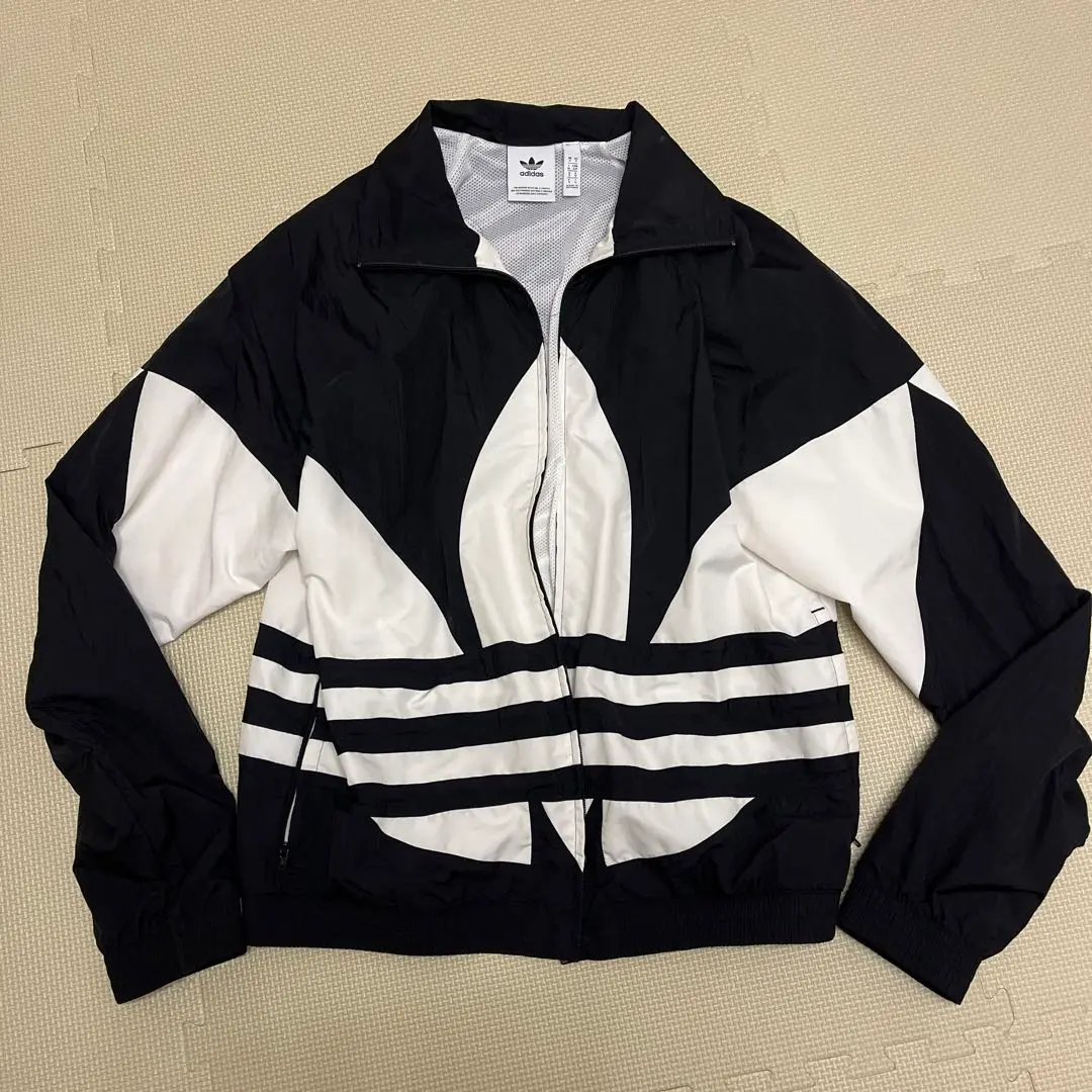 【値下げ交渉✖】adidasビッグトレフォイルトラックジャケット(FM9892) adidas(アディダス) / ナイロンジャケット/XO/FM9892/ビッグ