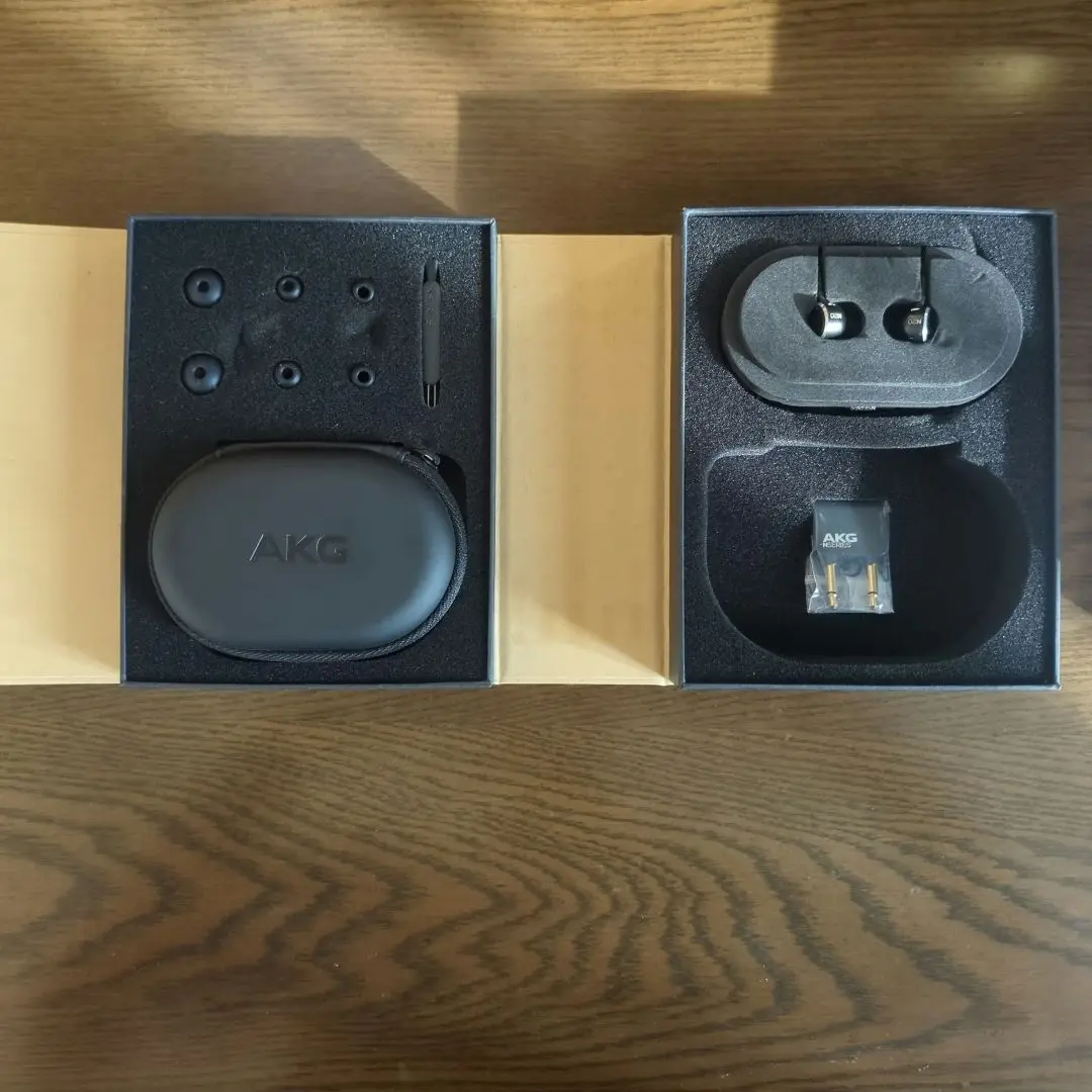 【新品未使用】　AKG N20 LT イヤホン Amazon.co.jp: AKG N20 イヤホン カナル型 ブラック N20BLK