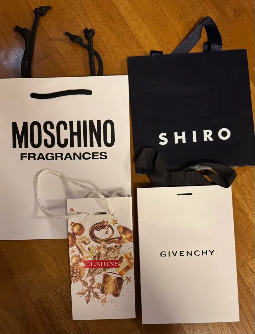 2025年最新】MOSCHINO ショップ袋・ショッパーの人気アイテム
