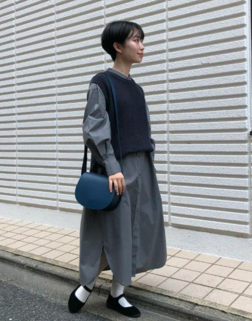 優衣庫 棉質打褶長洋裝 海軍藍 的縮圖