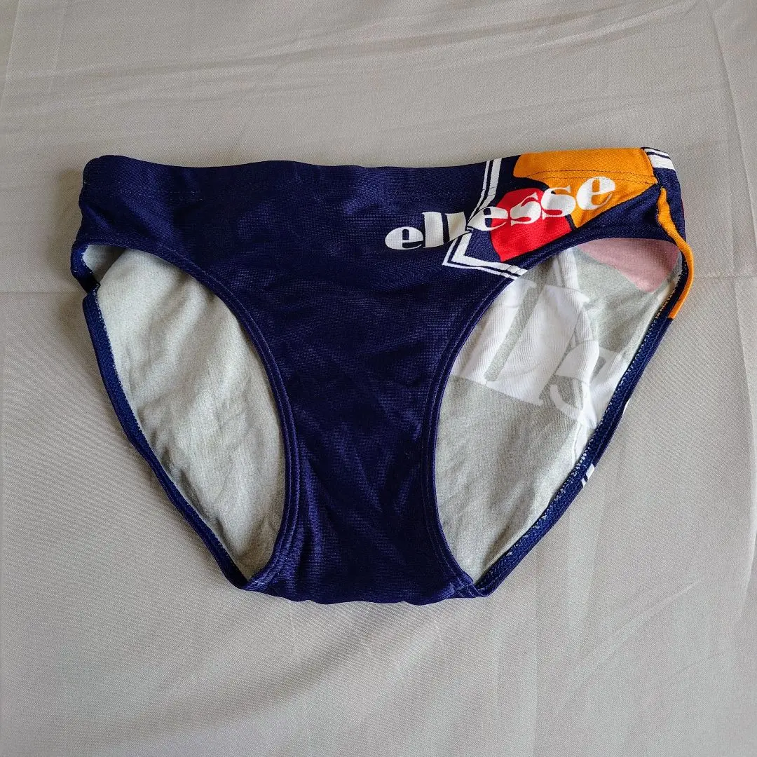 再！値下！ellesse swim 競パン水着 Lサイズ 白 再！値下！ellesse swim 競パン水着 Lサイズ 白 - メルカリ