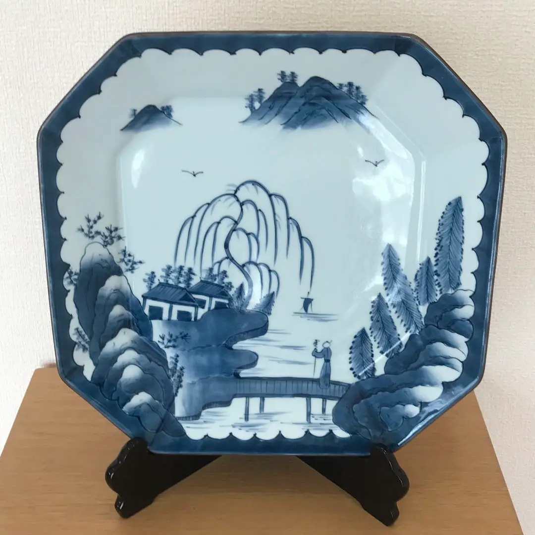有田焼 飾り皿 染付 山水  華山窯 木製皿立付 40cm 華山萬右衛門2103 有田焼、華山窯、萬右衛門和食皿五客