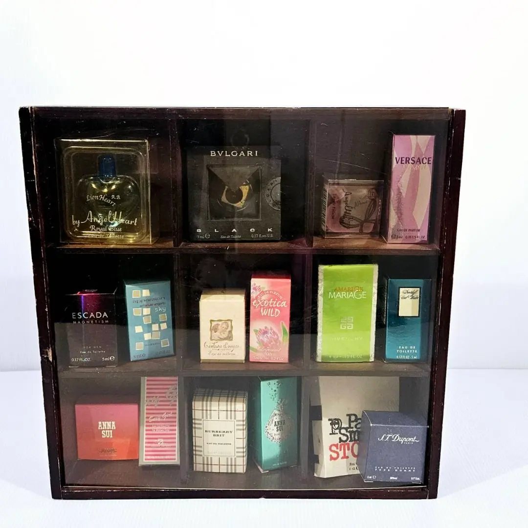 2025年最新】ミニチュア ジバンシーの人気アイテム - メルカリ