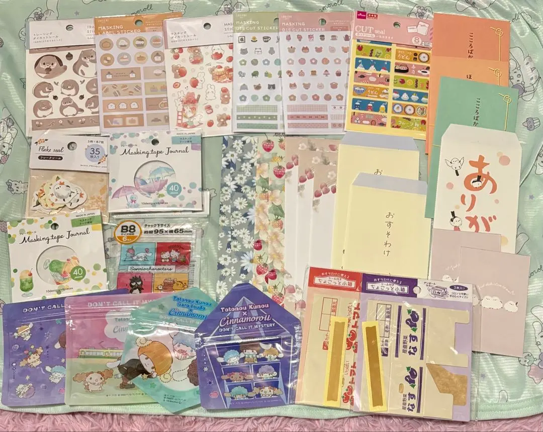 Thumbnail of 100-yen shop sticker & envelope assortment