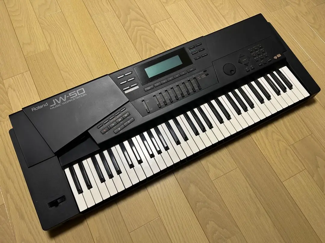ローランドＪＷ-50 ソフトケース付き Roland / JW-50 Synthesizer w/Power Adaptor, Soft Case Japan