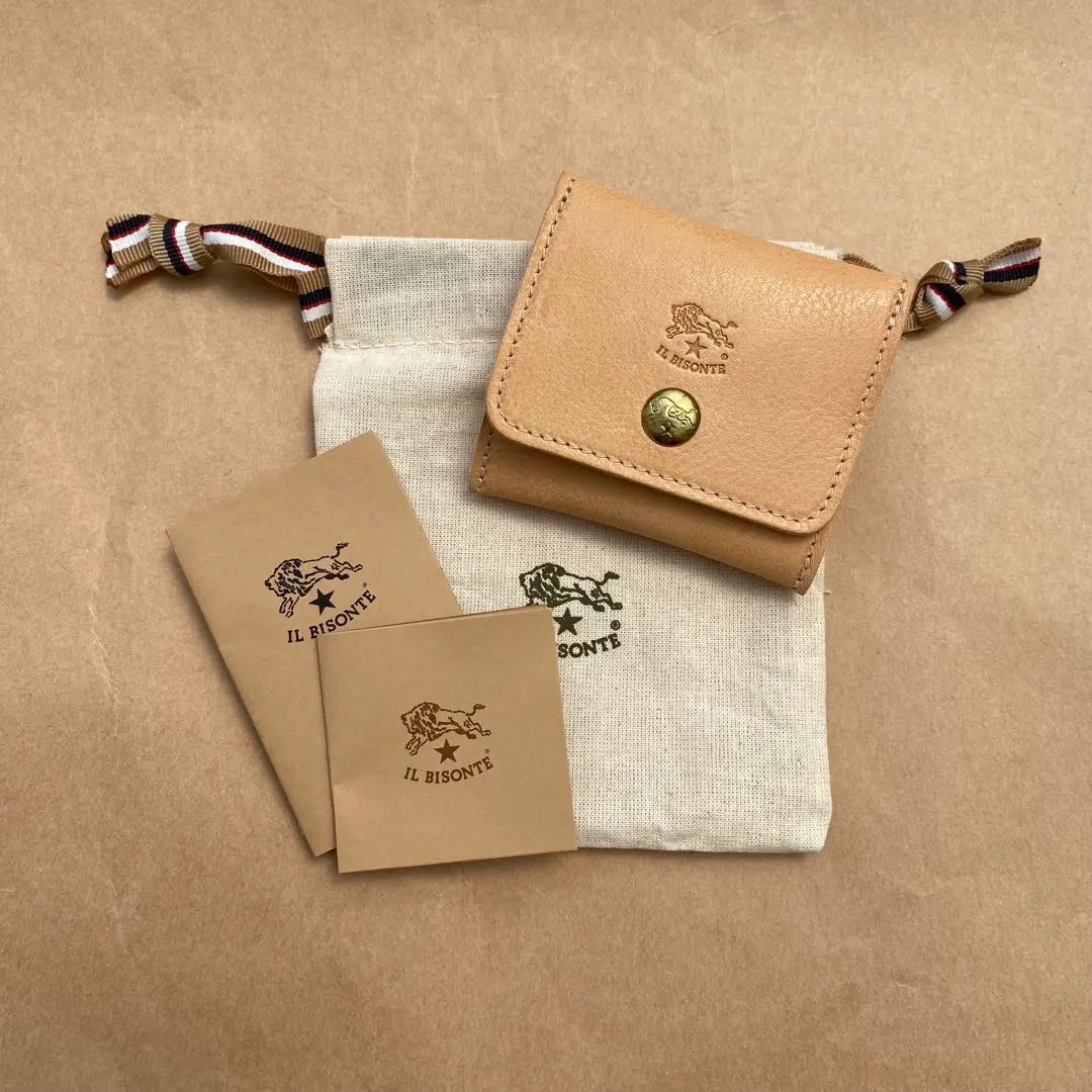 Thumbnail of Coin case, change purse, small item organizer, natural