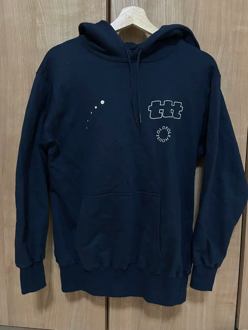 ttt OLD FOLK HOUSE ネイビー パーカー ティーがオールドフォークハウスとのコラボアイテムを発売