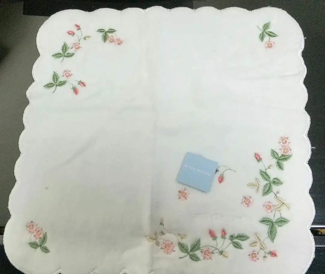Thumbnail of Wedgwood Wild Strawberry Hand Towel