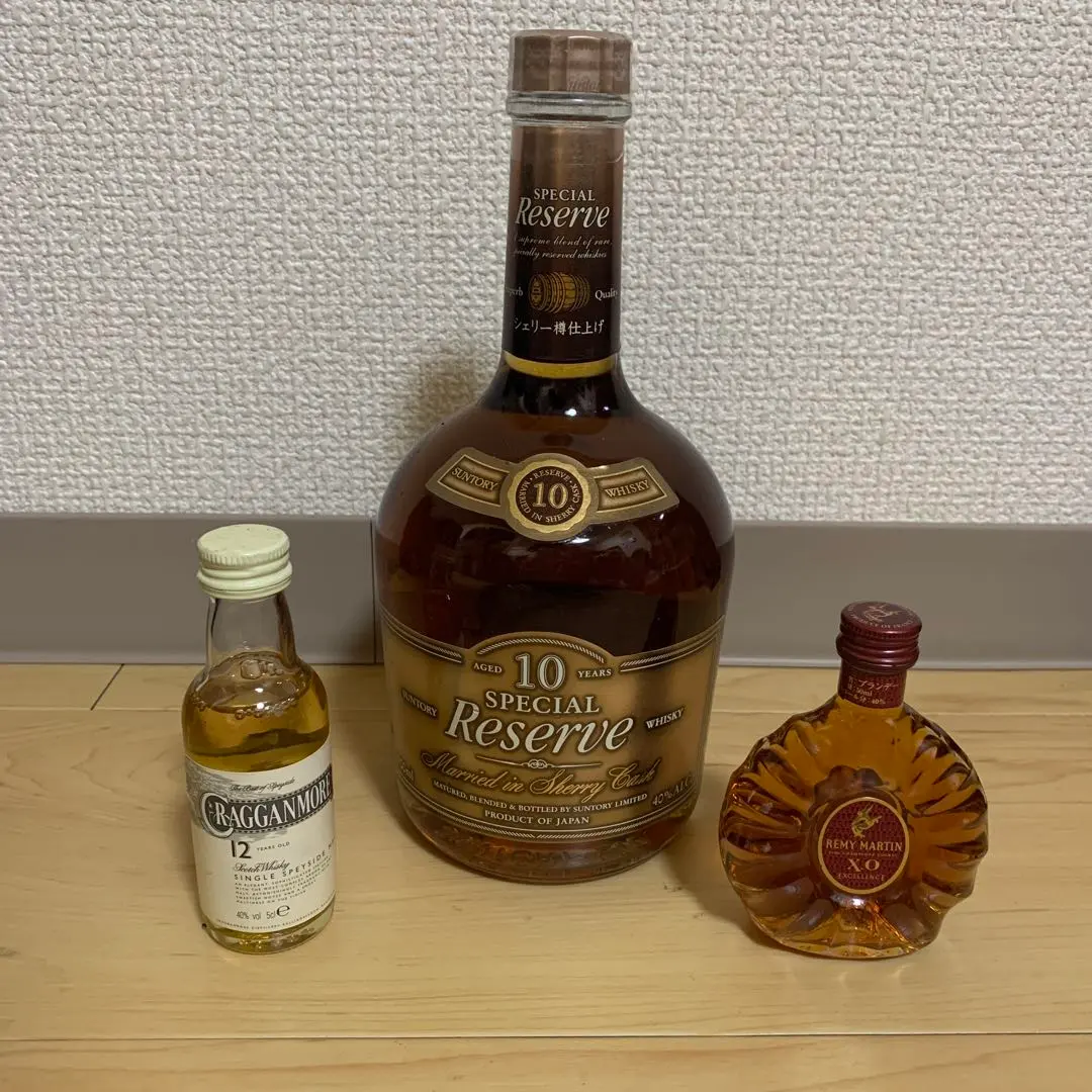 81サントリー リザーブ10年シェリー樽仕上げ700ml【重量番号:2】 スペシャルリザーブ 10年 シェリー樽仕上げ - 国内最大級お酒専門の