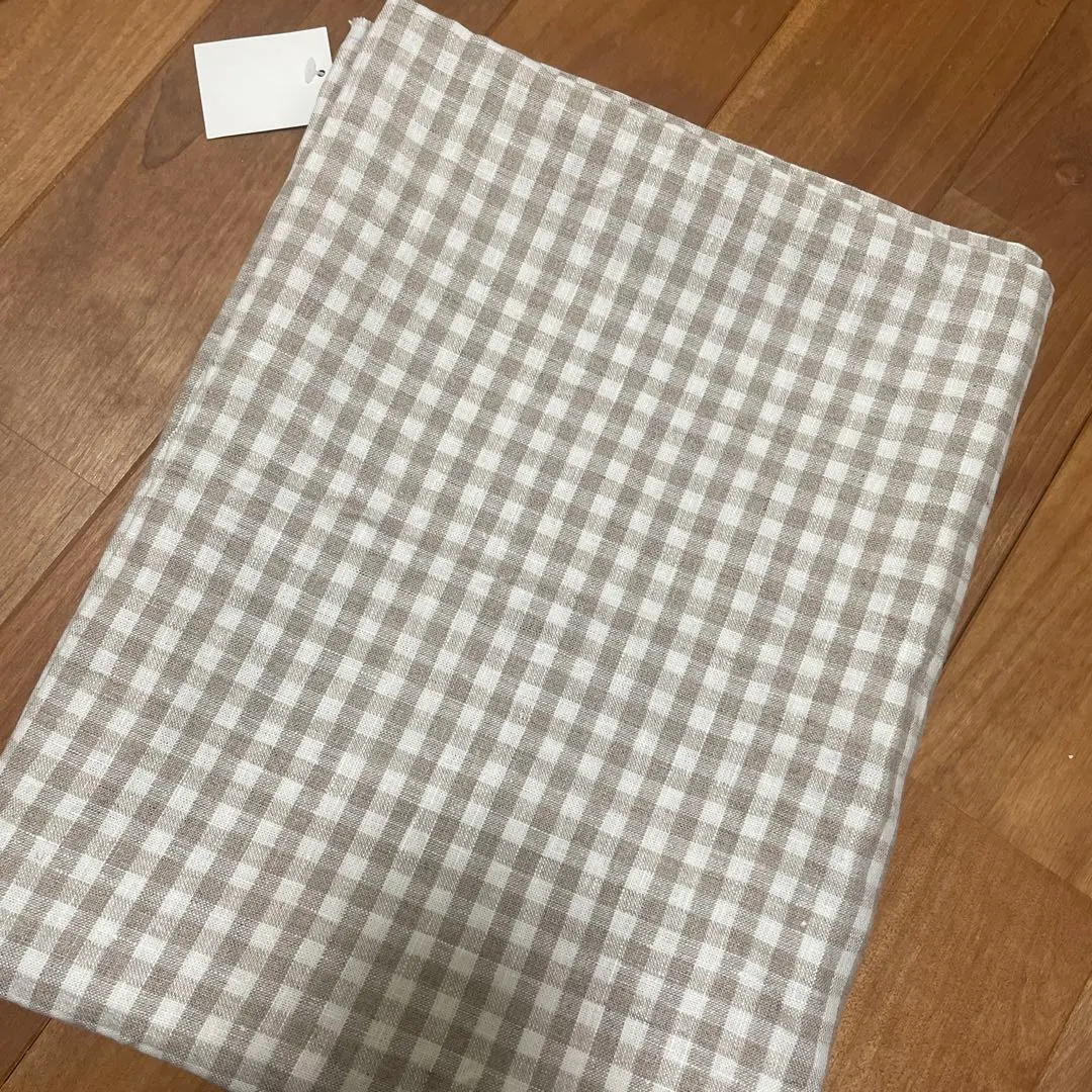 Thumbnail of Gray-toned check pattern cotton linen fabric