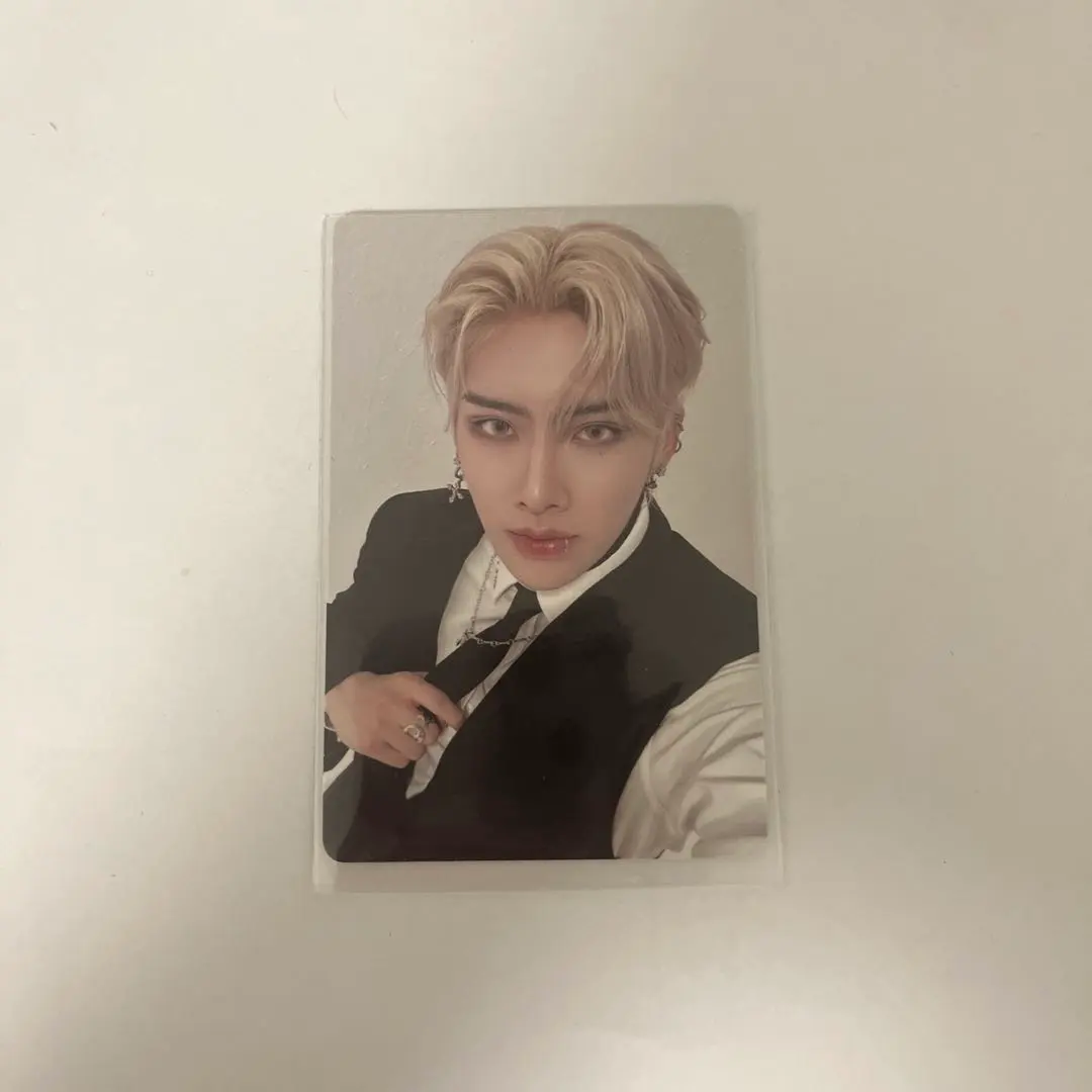 Thumbnail of ZB1 Ricky trading card