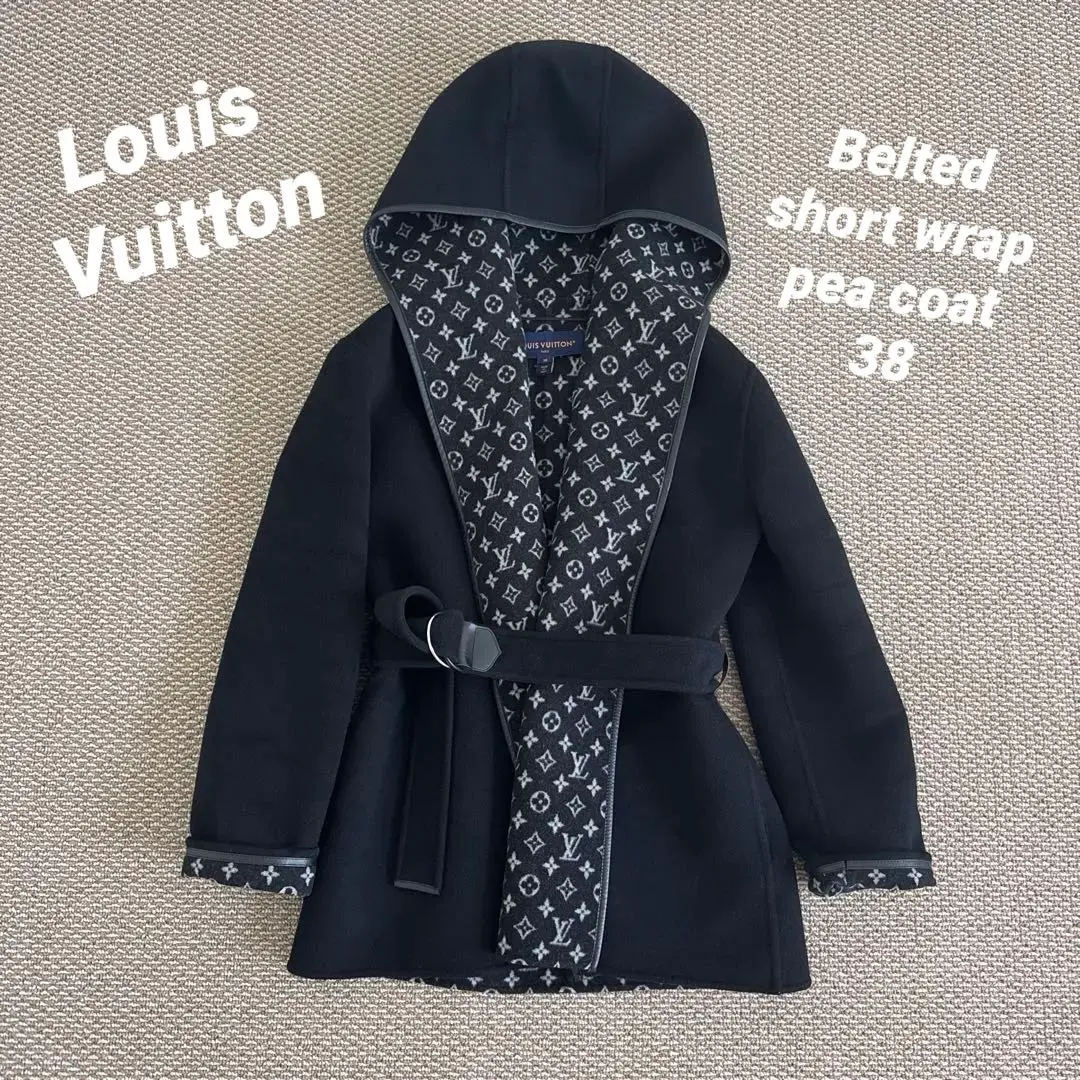 B Bさん専用ルイヴィトン.LOUIS VUITTON フーデッドラップコート B Bさん専用ルイヴィトン.LOUIS VUITTON フーデッドラップコート