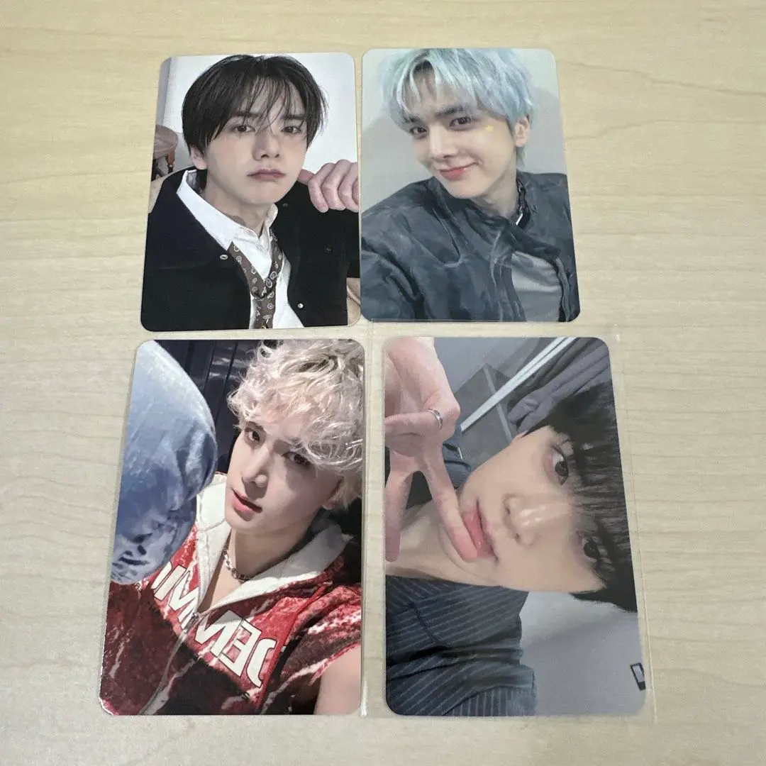 Thumbnail of THE BOYZ DOB VVV Bonus Trading Card Set Younghoon