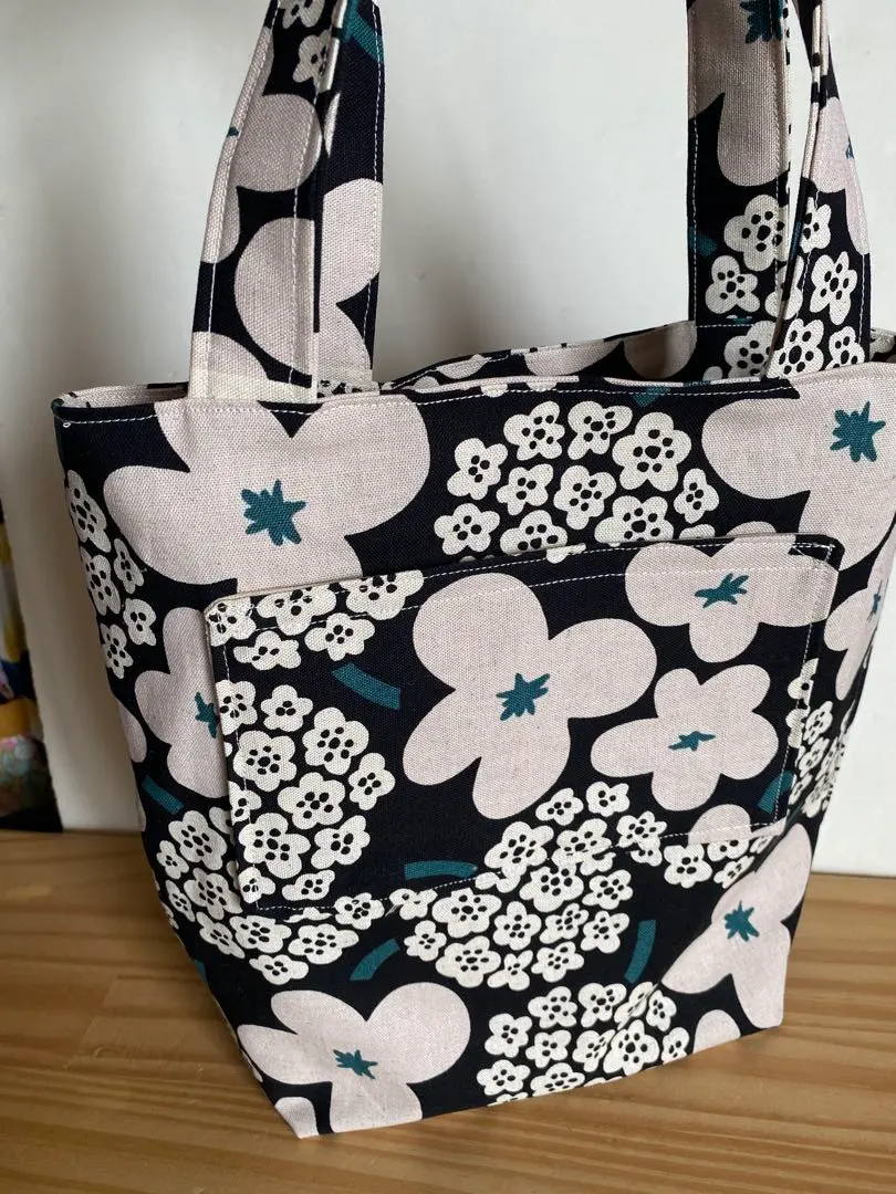Thumbnail of Floral tote bag