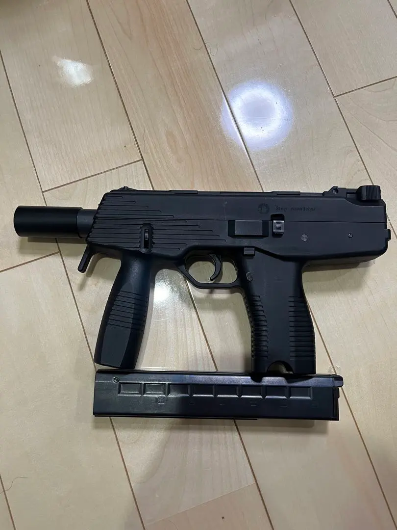 KSC TMP ガスブロ KSC Steyr TMP (ステアー TMP ) ガスブローバック 中古 レビュー