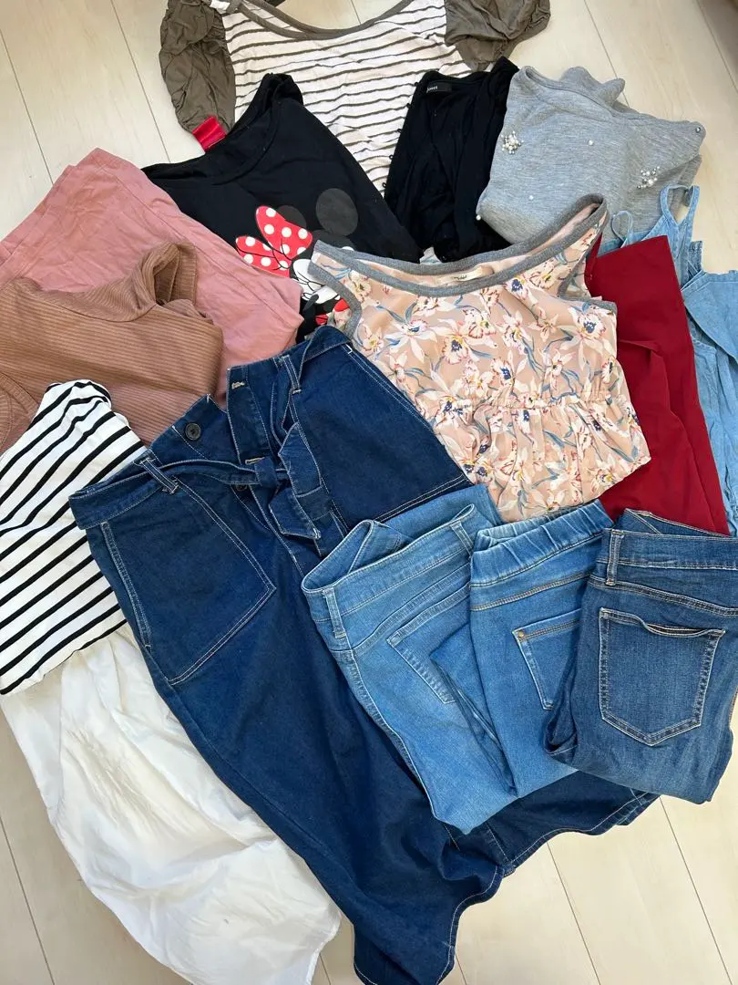 Thumbnail of Women's Summer Clothes - Bundle