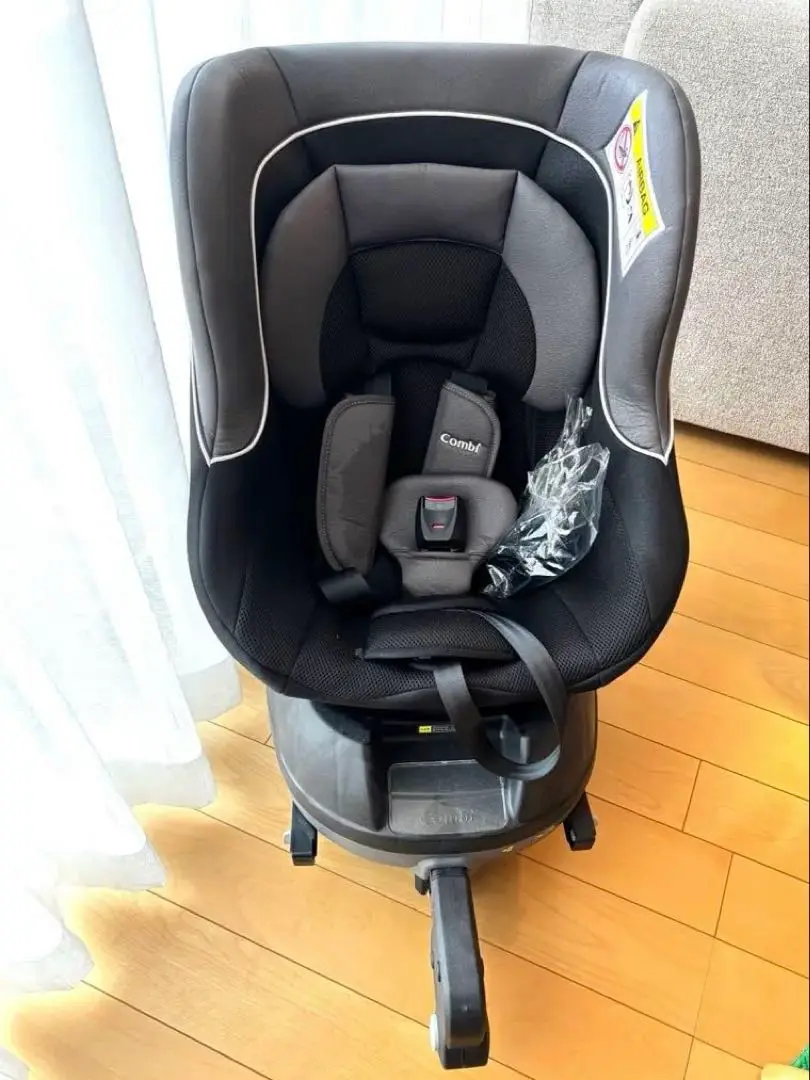 ⭐️美品⭐️コンビ　ネセルターンネクスト　ISOFIX グレーブラック 2025年最新】ネセルターン isofix ネクストの人気アイテム