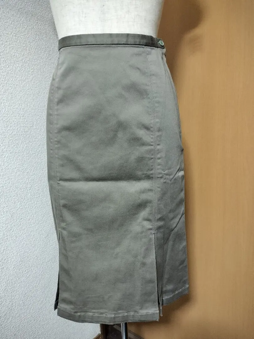 Thumbnail of Popular In-e Tight Skirt Knee Length with Slit