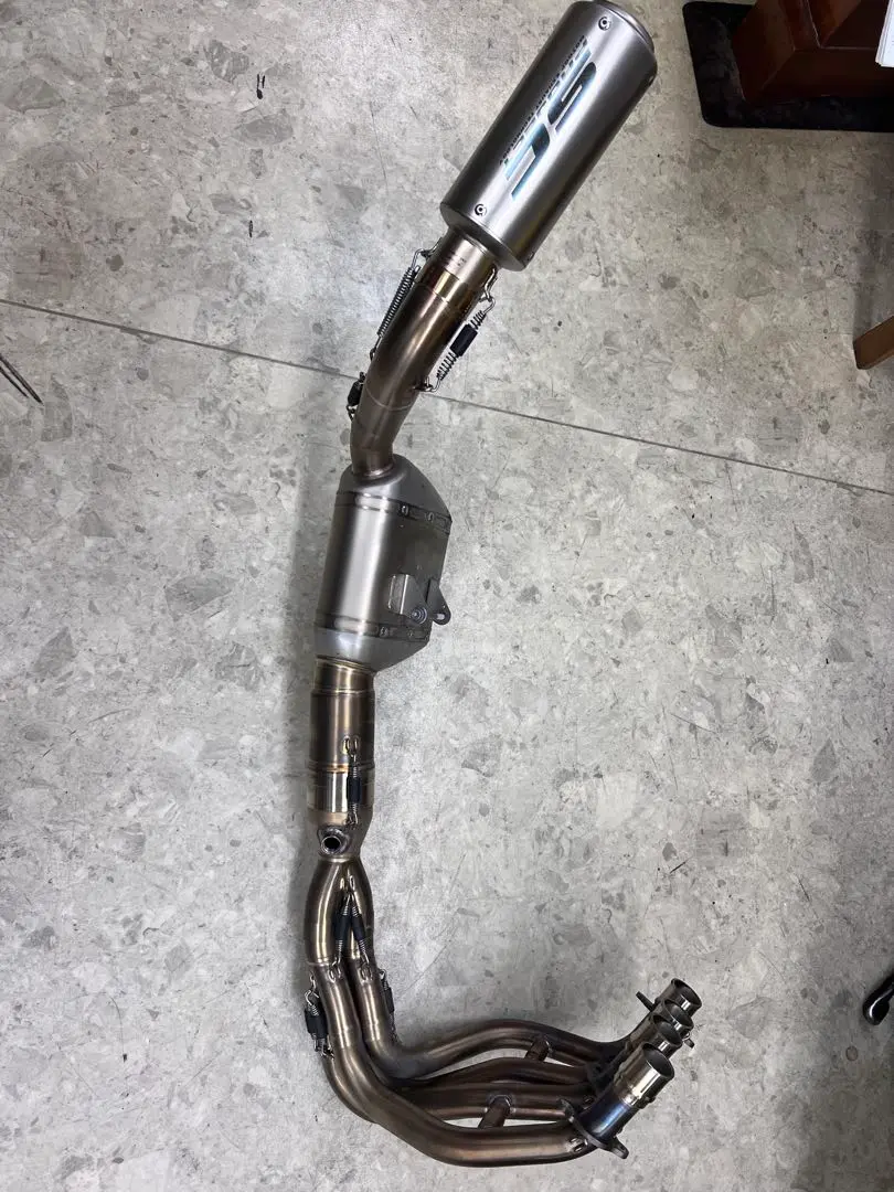 値段交渉可能 ZX25R AKRAPOVIC カーボン マフラー 政府認証