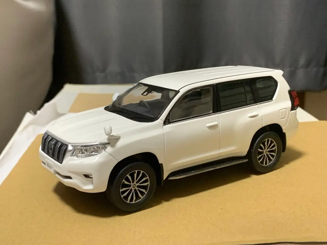 Amazon | 1/30 ミニカー 新型ランドクルーザープラド ランクル