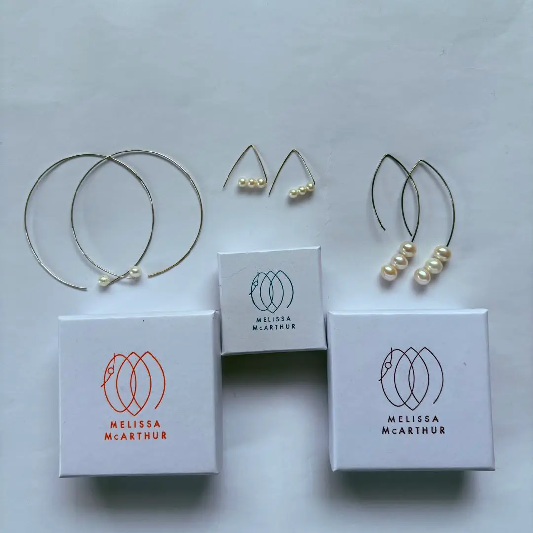 ロンドンMelissa Mcarthur Jewellery 3WAYワイヤーピアス22k ロンドンMelissa Mcarthur Jewellery 3WAYワイヤーピアス22k