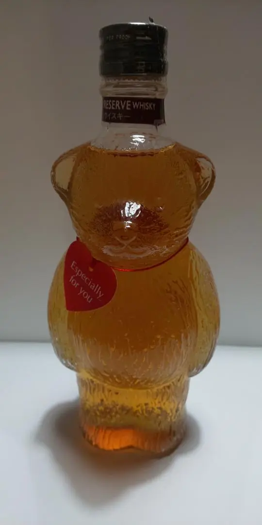 サントリー ウイスキー　リザーブ　クマボトル　600ml　※箱に難あり サントリー ウイスキー リザーブ Reserve 600ml クマさん型ボトル