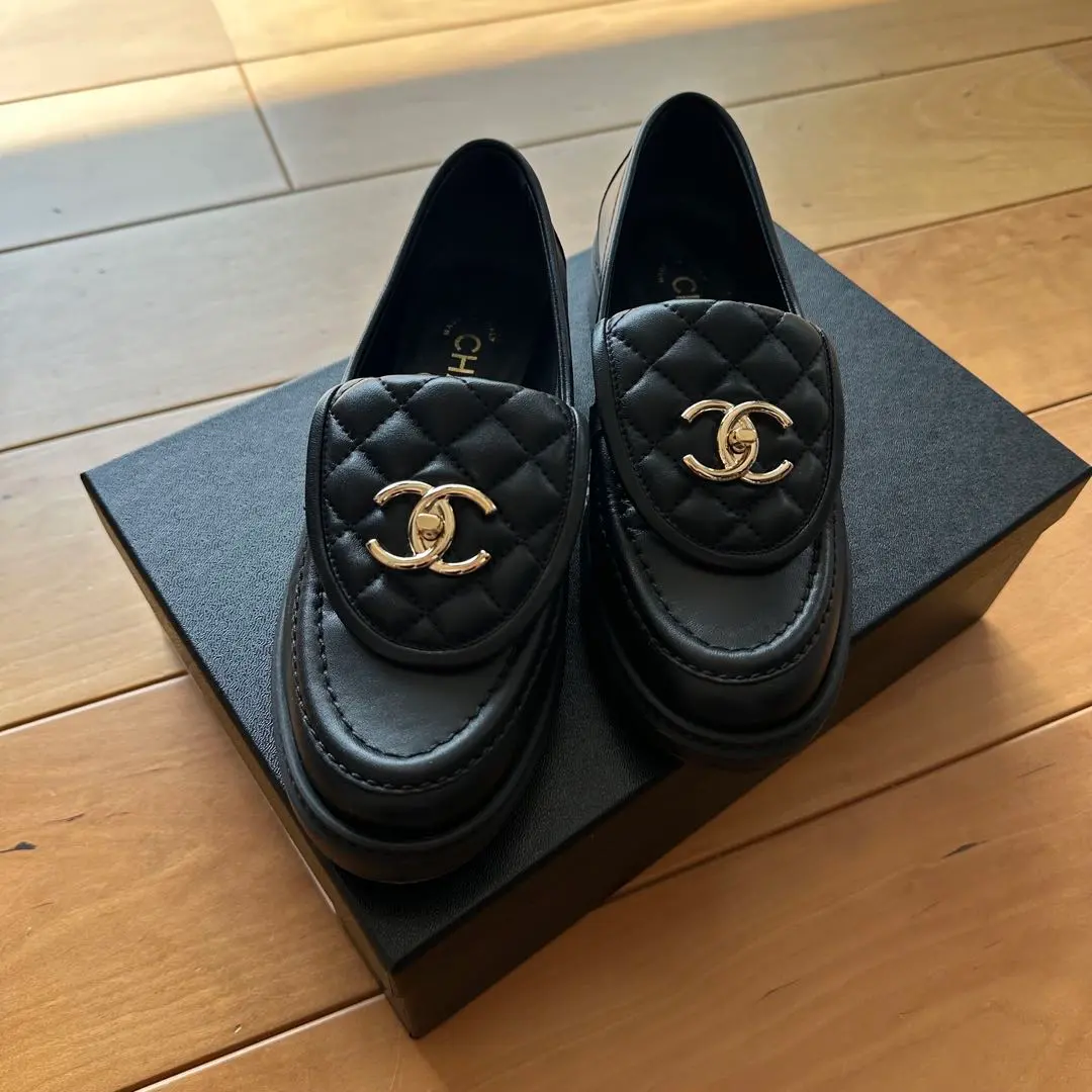 2025年最新】シャネル ローファー ターンロックの人気アイテム - メルカリ