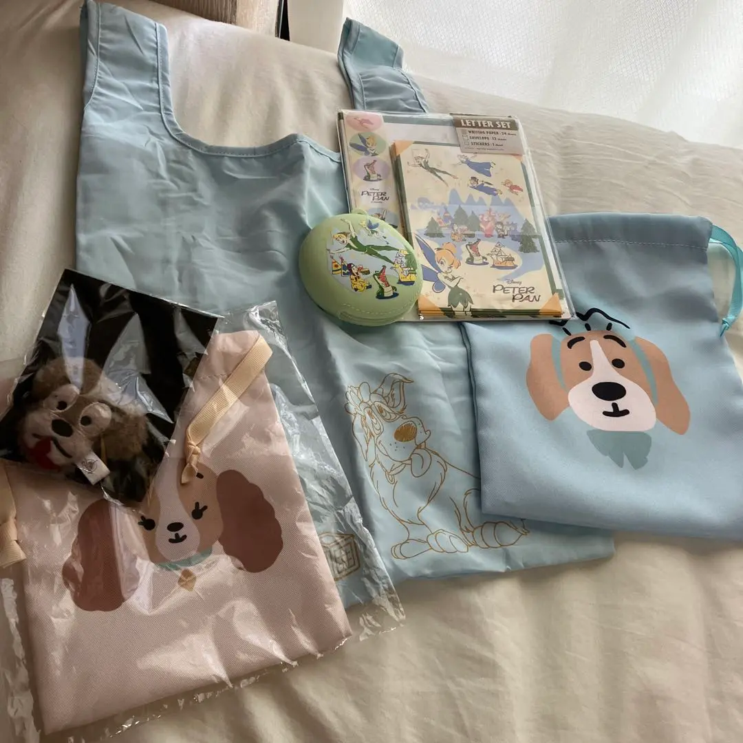 ディズニーストア　 I LOVE DISNEY DOGSなど　ピータパン　ナナ