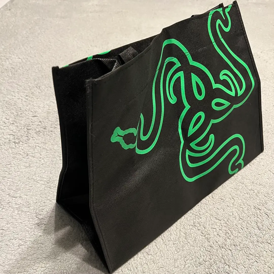 ☆新品未開封☆ Razer トートバッグ 黒 ナイロン Amazon.co.jp: Razer Xanthus Tote Bag ゲーミング トートバック