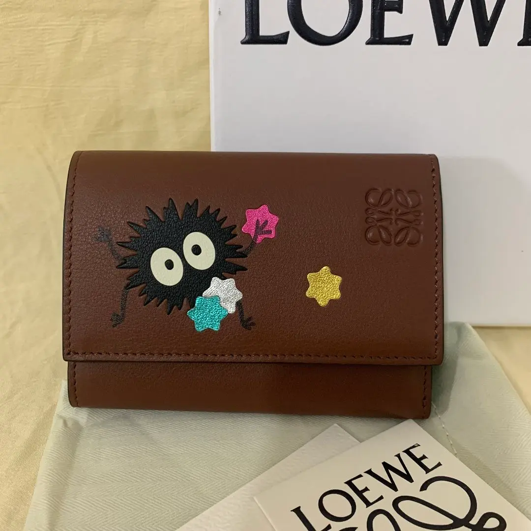 【美品】LOEWE ロエベ 財布 三つ折り レザー ミニウォレット オレンジ LOEWEオレンジ 三つ折り財布 チェーン付き* - メルカリ