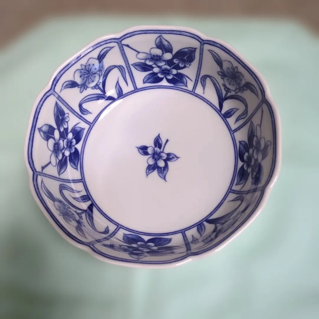 Thumbnail of Japanese Cuisine: Medium Bowl