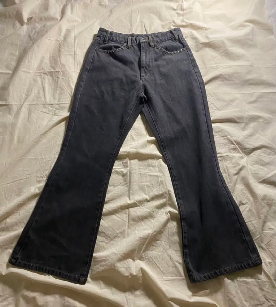 Thumbnail of 90s flare denim vintage "punk studs"