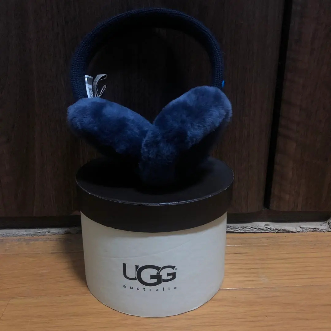 新品未使用UGG可愛いイヤマフ‪ෆ‪❄︎.*黒 箱付き 新品未使用UGG可愛いイヤマフ‪ෆ‪❄︎.*黒 箱付き‬‬