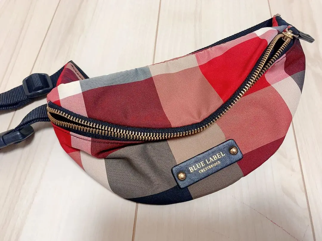 BURBERRY BLUE LABEL（ボディバッグ/ウエストポーチ）のフリマ