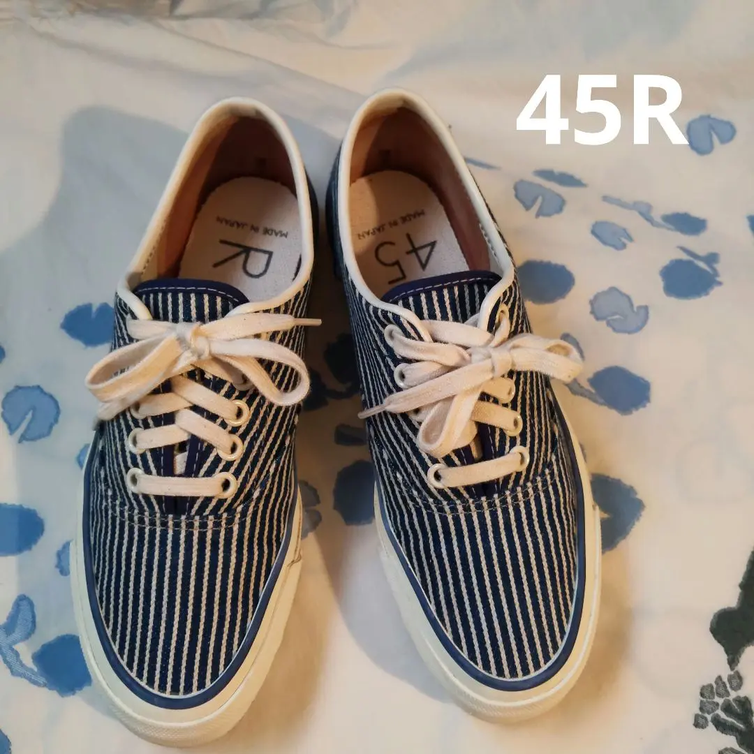 45R リネンダックのスニーカー✴︎23.0センチ 45R（フォーティファイブアール）の「リネンダックのスニーカー