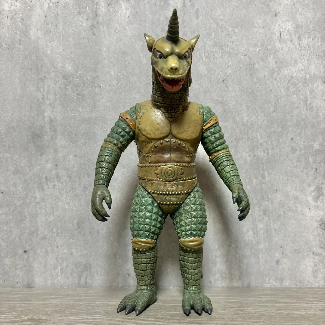 エクスプラス大怪獣シリーズ。ジャイアントロボ原色怪獣怪人大百科の妖獣ライゴン。 Amazon.co.jp: X-PLUS 原色怪獣怪人大百科 ジャイアントロボ 大