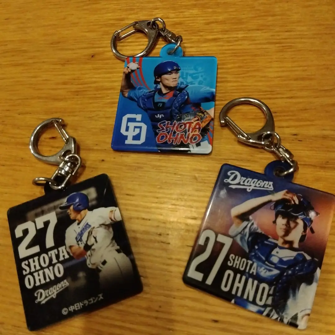 北海道日本ハムファイターズ　大野奨太　支給キャッチャー防具 27大野 奨太（北海道日本ハム） 日の丸を背負う選ばれし戦士たち