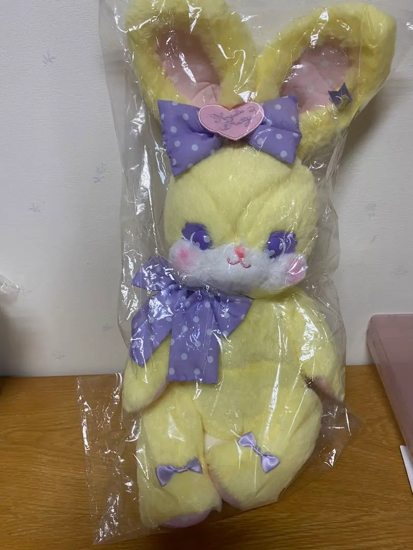 新品　未開封　Cute リリカルバニー ぬいぐるみリュック イエロー 新品 未開封 Cute リリカルバニー ぬいぐるみリュック イエロー