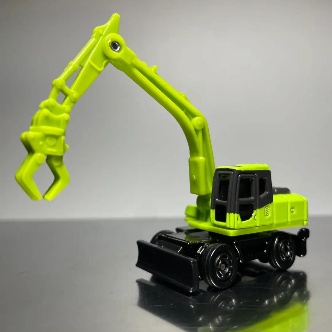 ミニカー トミカ コマツ 油圧ショベル PW200 緑の通販 by oh