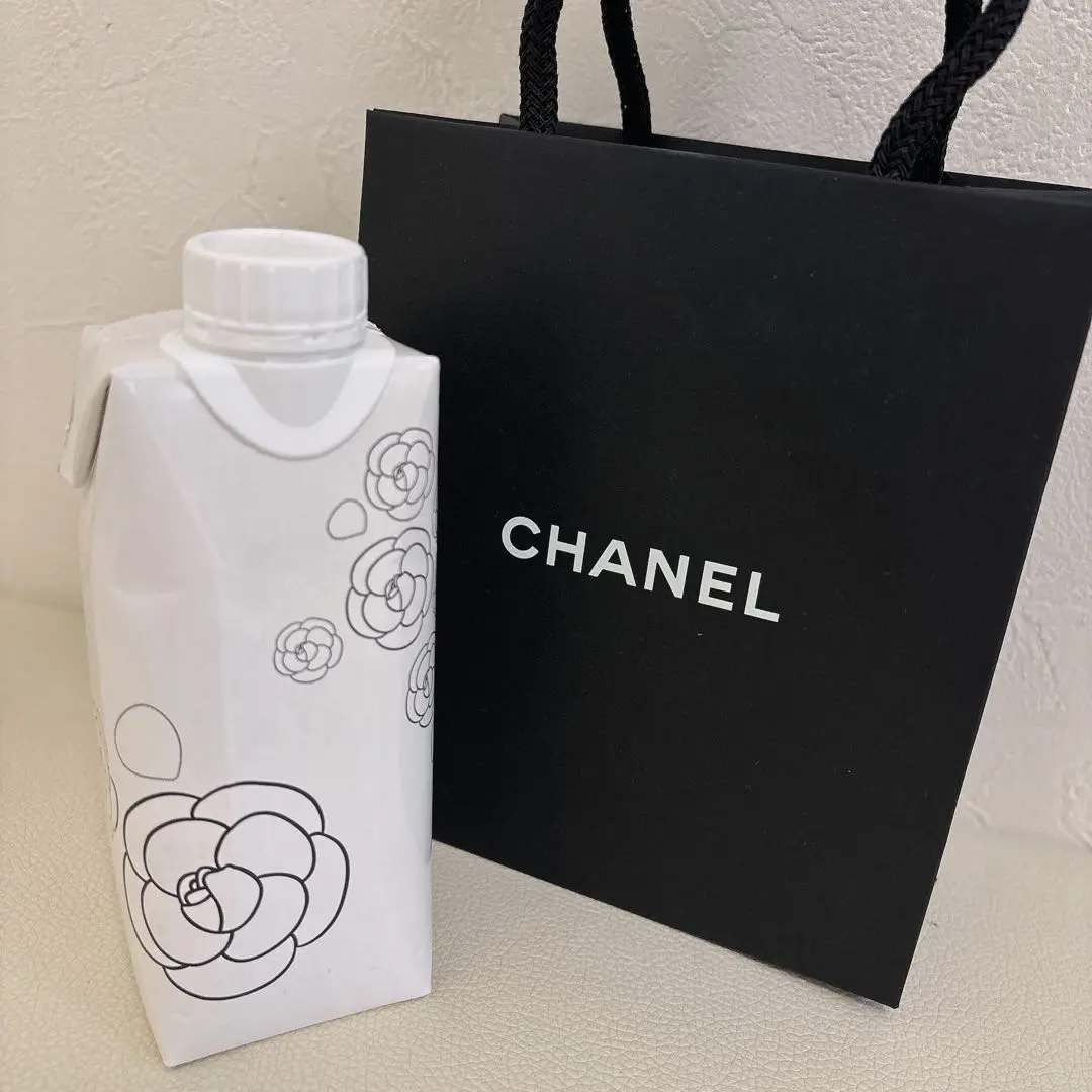 最終値下げCHANEL Ciorca Canon 赤ワイン ギフトボックス付き