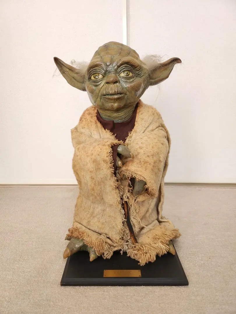 ヨーダ　等身大 スターウォーズ　イリューシブ 元箱,証書無し ヨーダ 等身大 スターウォーズ イリューシブ 元箱,証書無し