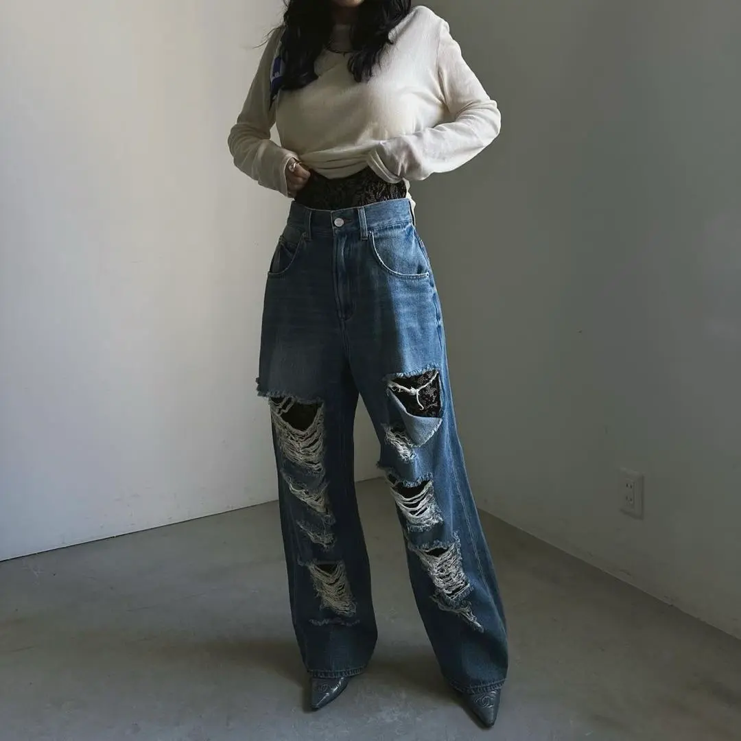パンツ Ameri WIDE DAMAGE DENIM PANTS Ameri VINTAGE - AMERI ワイドダメージデニムパンツの通販 by