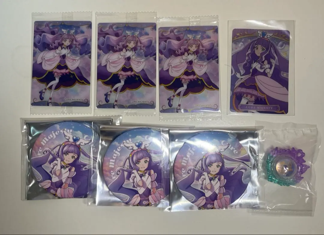 Thumbnail of Cure Majesty Wafer Card, Sky Tone, and Tin Badge Set
