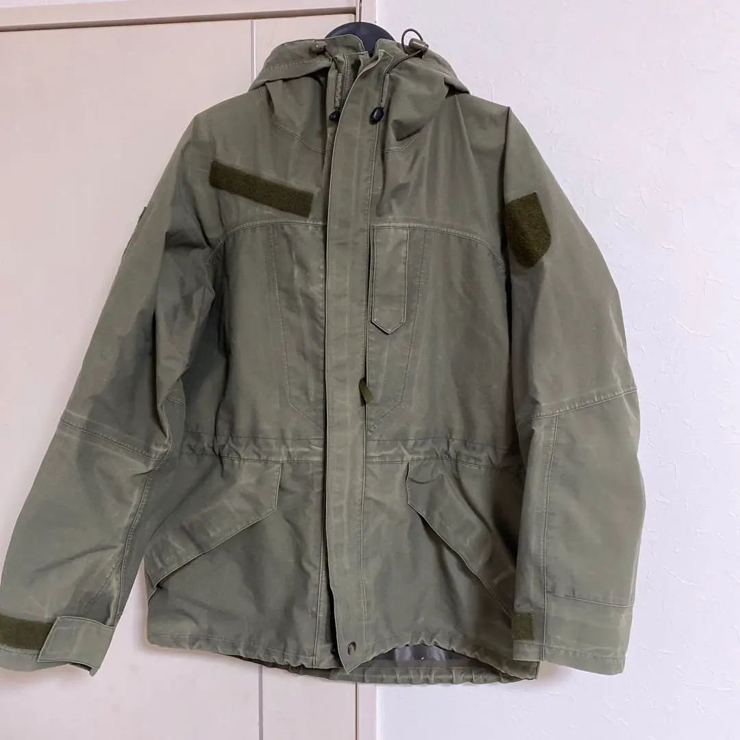 貴重 ベンチレーション付 オーストリア軍 ゴアテックス ジャケット S R 絶対手に入れといた方が良いヤツ-オーストリア軍 ゴアテックス