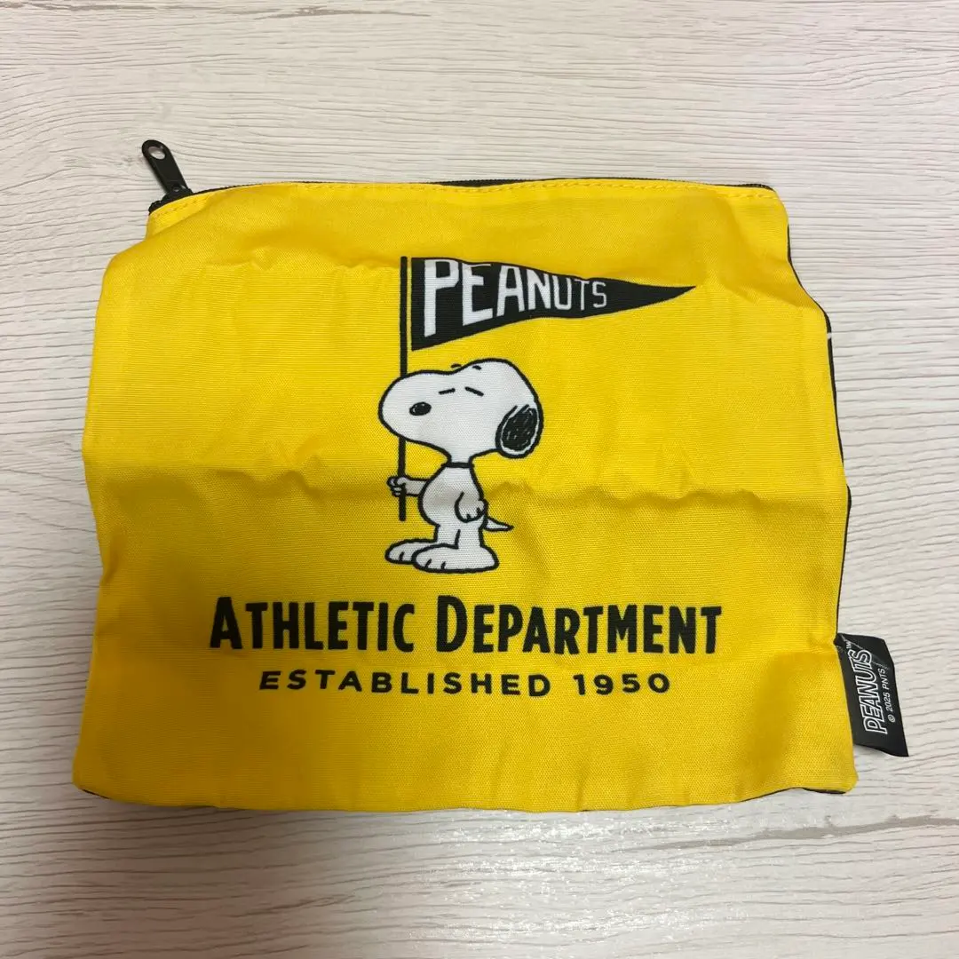 Thumbnail of PEANUTS Sports Pouch Collection